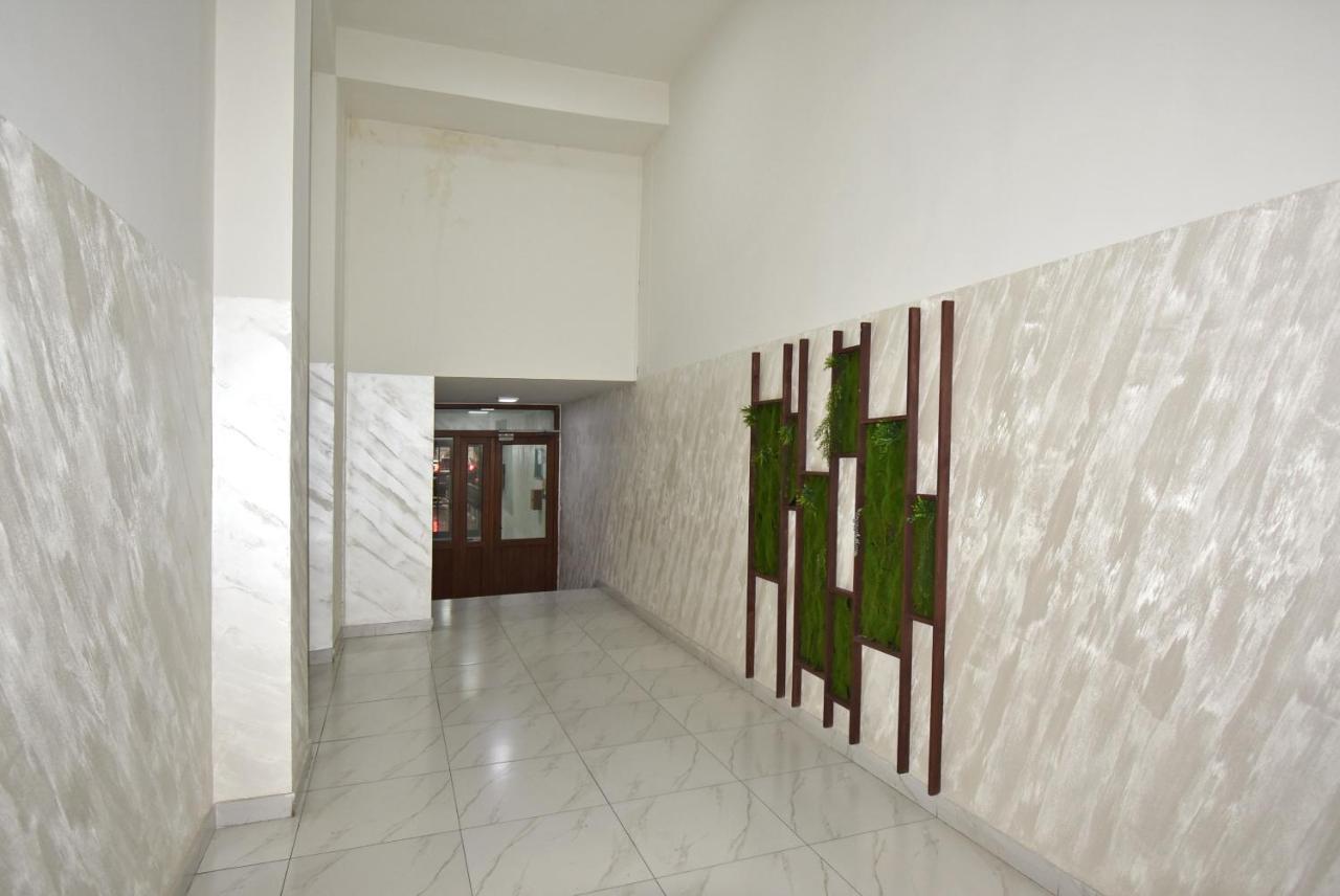 Armenak Apartment 5-Комнатная Erevan Esterno foto