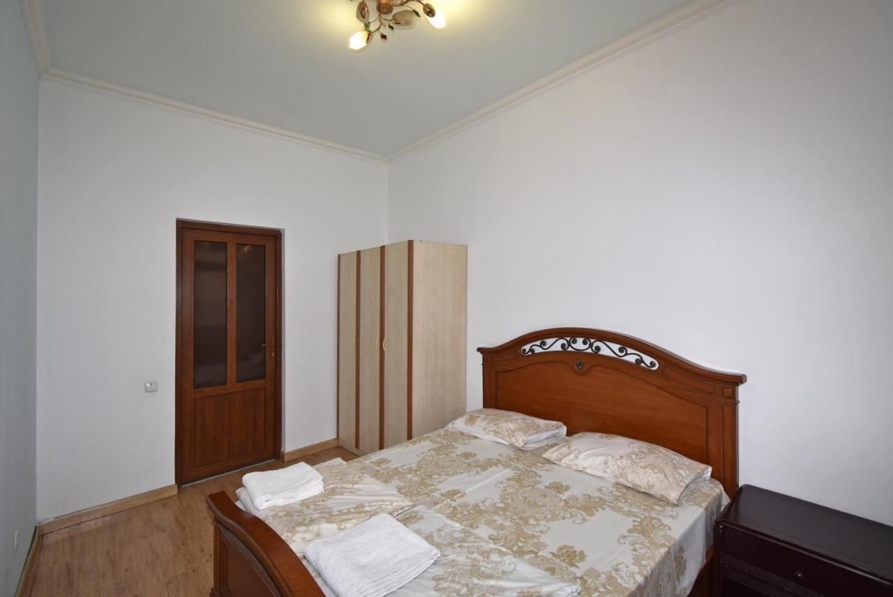 Armenak Apartment 5-Комнатная Erevan Esterno foto