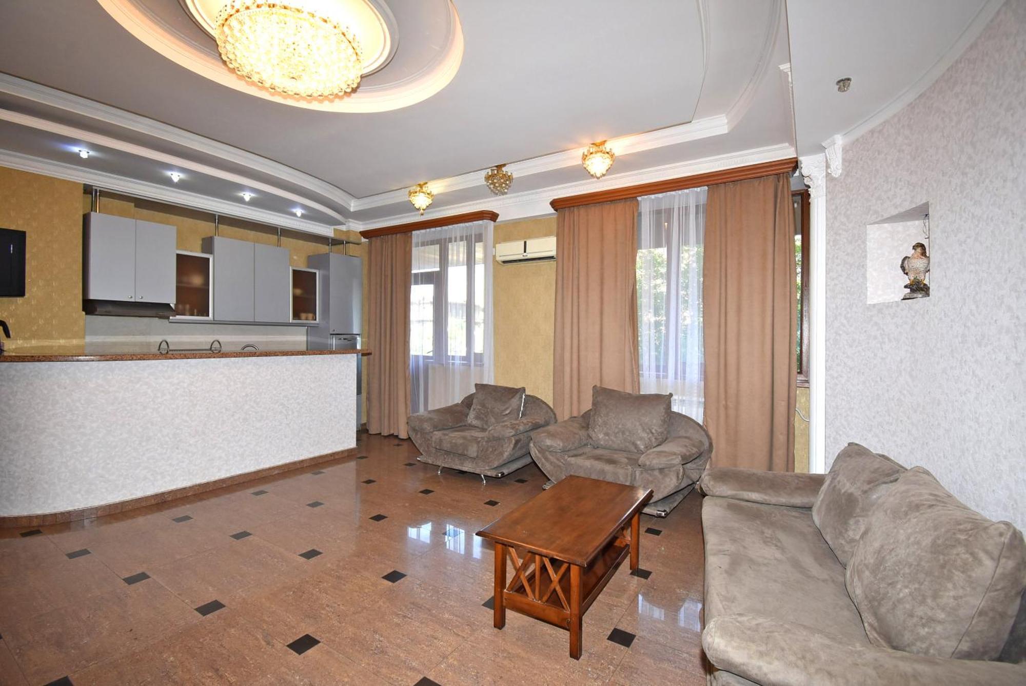 Armenak Apartment 5-Комнатная Erevan Esterno foto